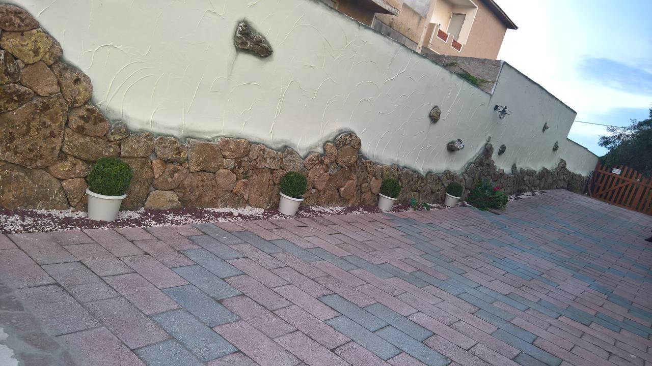 Casa Vacanza Giulia Будони Екстериор снимка